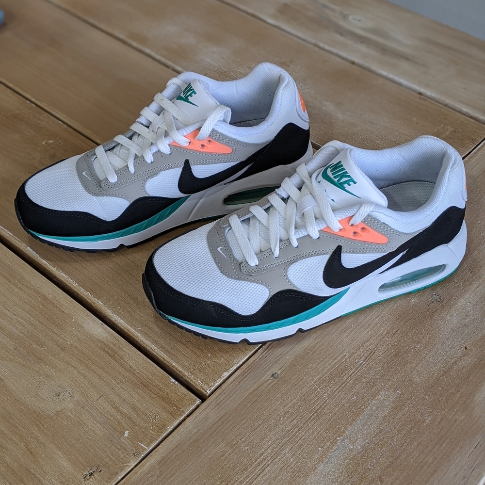 NIKE AIR MAX correlate sneakers
